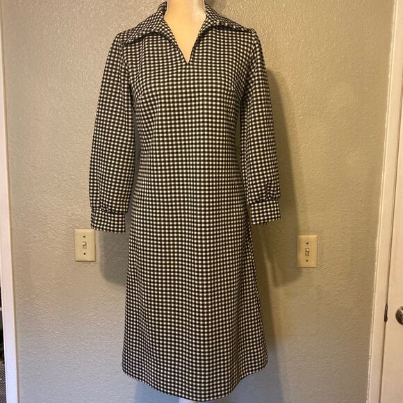 Vintage 1960's Bleeker street plaid dress - Picture 3 of 16